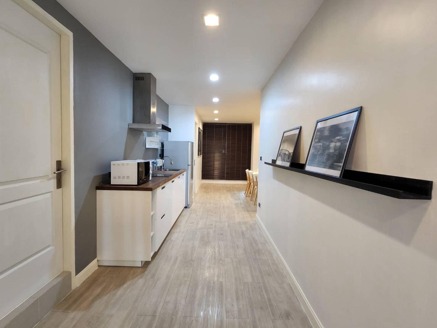 Premier Condominium - 3 bed